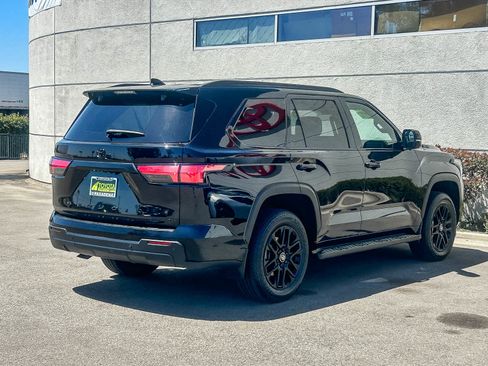 Used 2025 Toyota Sequoia SR5 AWD/4WD image 6