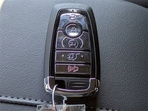 New 2025 Lincoln Navigator Reserve w/ Jet Appearance Package image 29