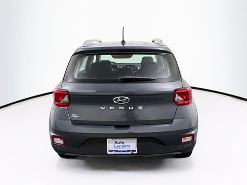 Used 2023 Hyundai Venue SEL FWD image 6
