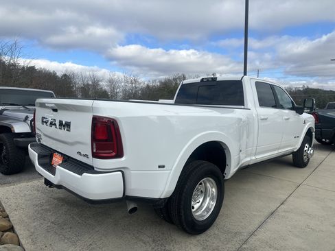 New 2026 RAM 3500 Longhorn image 7