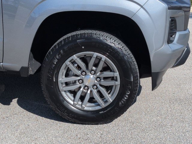 Used 2024 Chevrolet Colorado LT w/ LT Convenience Package II RWD image 11