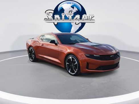 Certified 2022 Chevrolet Camaro LT w/ Technology Package image 3