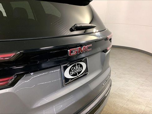 Used 2025 GMC Acadia Elevation AWD/4WD image 29