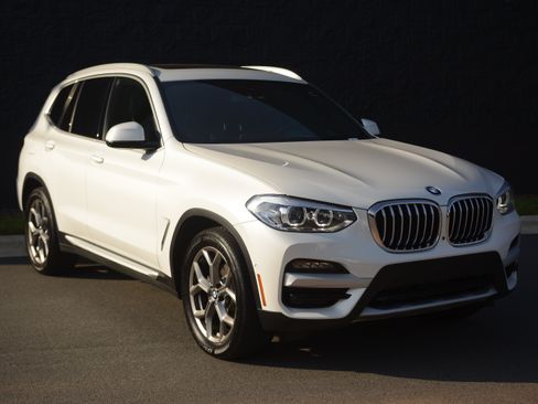 Used 2021 BMW X3 xDrive30i w/ Premium Package AWD/4WD image 9