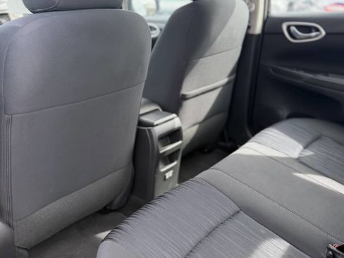 Used 2019 Nissan Sentra SV w/ Special Edition Package image 4