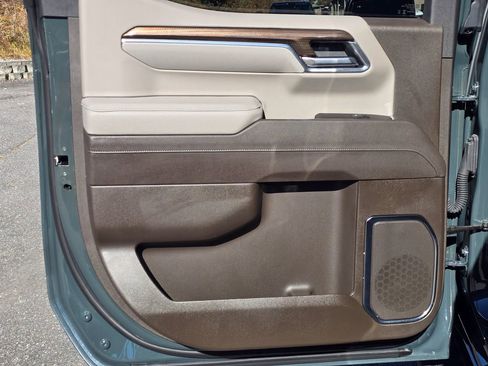 Certified 2025 Chevrolet Silverado 1500 LT Trail Boss w/ LT Trail Boss Premium Package image 46