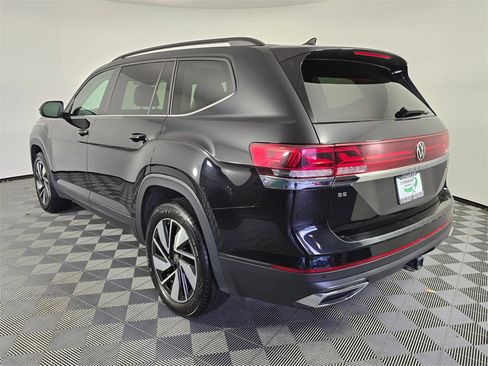 Used 2024 Volkswagen Atlas SE image 5