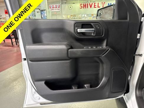 Used 2021 Chevrolet Silverado 1500 Custom Trail Boss AWD/4WD image 11