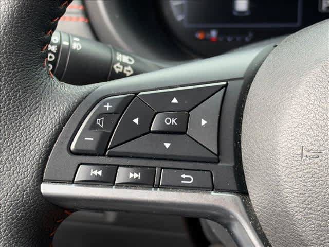Used 2023 Nissan Kicks SR w/ SR Premium Package FWD image 20