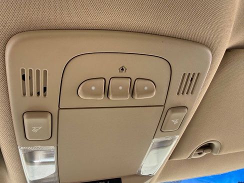Used 2006 Buick Lucerne CXS w/ Driver Confidence Package FWD image 23