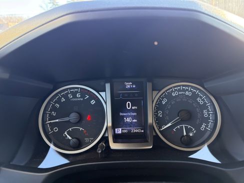 Used 2020 Toyota Tacoma SR5 image 17