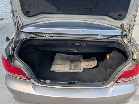 Used 2010 BMW 128i Convertible image 16