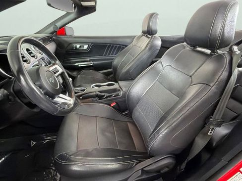 Used 2020 Ford Mustang Premium RWD image 21