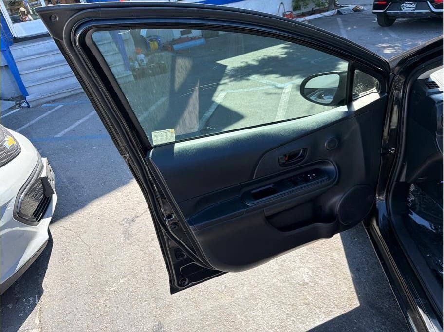 Used 2015 Toyota Prius C One FWD image 16