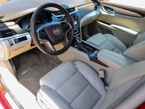 Used 2013 Cadillac XTS FWD image 10