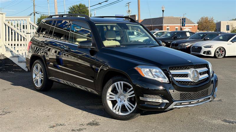 Used 2015 Mercedes-Benz GLK 350 4MATIC image 7