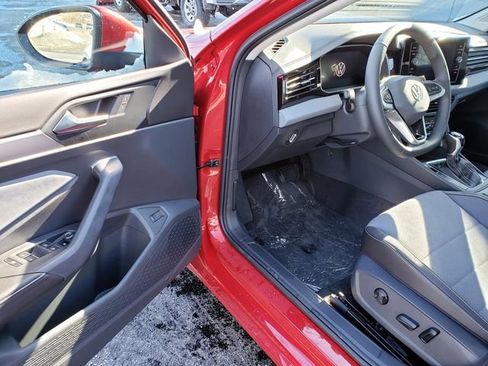 New 2026 Volkswagen Jetta SE image 6