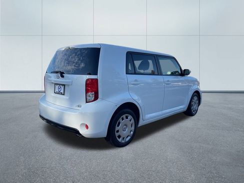 Used 2015 Scion xB image 5