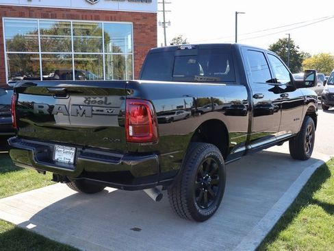 Used 2025 RAM 2500 Laramie w/ Night Edition image 41