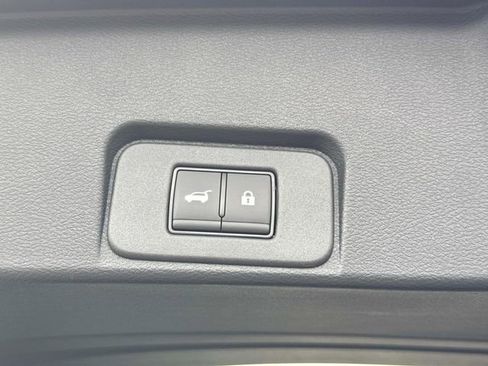 New 2026 Nissan Rogue Platinum image 14