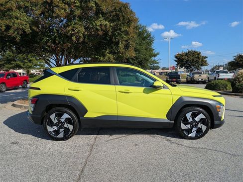 Used 2024 Hyundai Kona Limited image 9