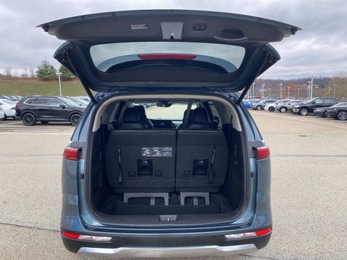 Used 2022 Kia Carnival SX image 18