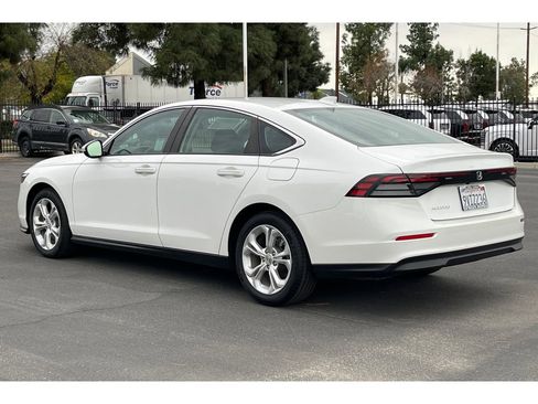 Certified 2023 Honda Accord LX image 3