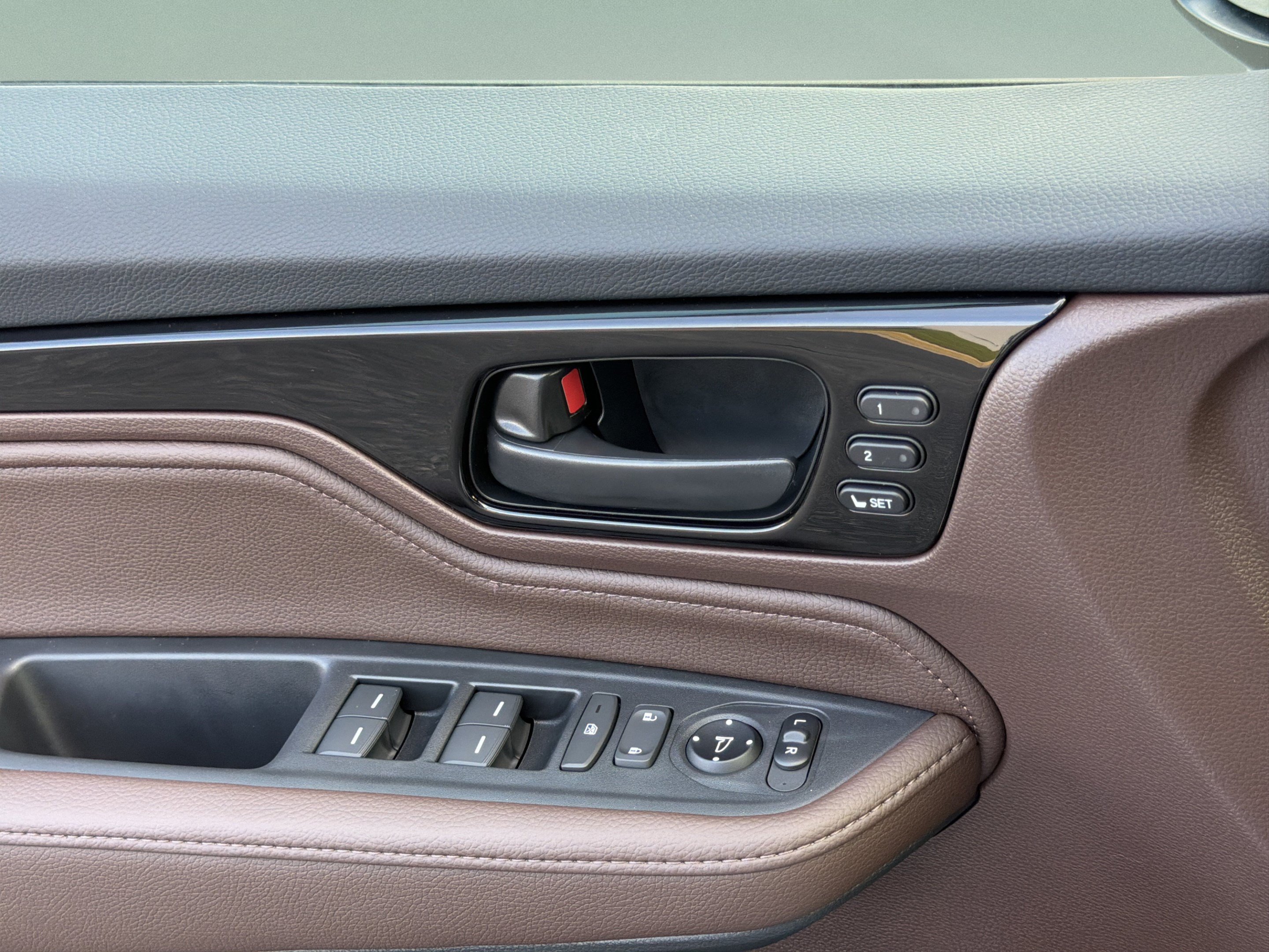 New 2027 Honda Odyssey Touring image 19