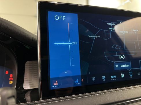 New 2026 Lincoln Corsair Premiere image 13