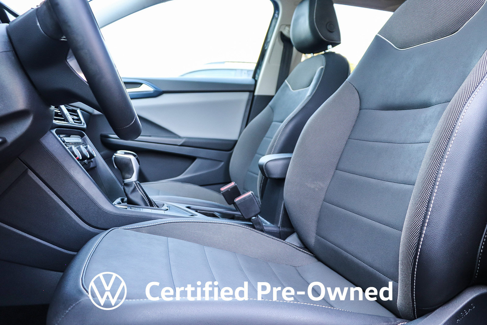 Certified 2023 Volkswagen Taos SE w/ Panoramic Sunroof Package FWD image 24