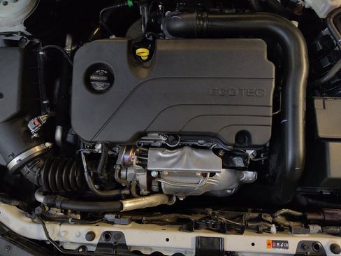Used 2023 Chevrolet Malibu LS FWD image 30