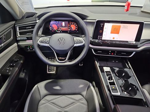 New 2026 Volkswagen Atlas Peak Edition AWD/4WD image 10
