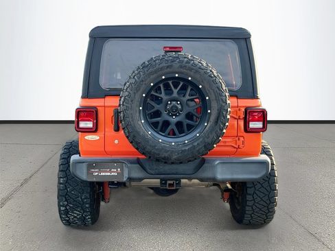 Used 2018 Jeep Wrangler Unlimited Sport AWD/4WD image 6