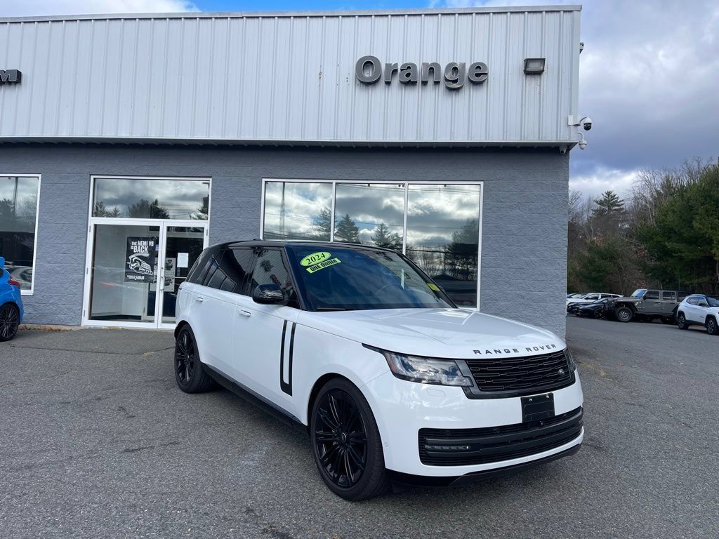 Used 2024 Land Rover Range Rover Long Wheelbase SE AWD/4WD image 9