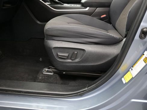 Used 2023 Toyota Highlander LE AWD/4WD image 20