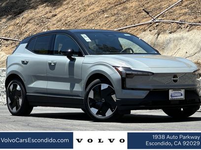 New 2026 Volvo EX30 Plus w/ Climate Package