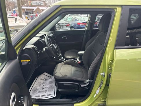 Used 2019 Kia Soul image 9
