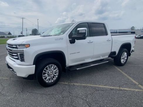Used 2022 Chevrolet Silverado 2500 High Country AWD/4WD image 4