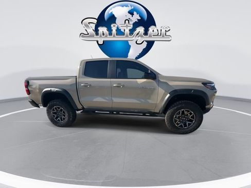 Certified 2024 Chevrolet Colorado ZR2 w/ ZR2 Convenience Package III image 10
