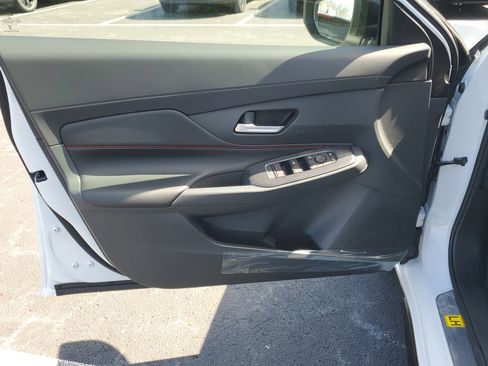 New 2026 Nissan Sentra SR image 10