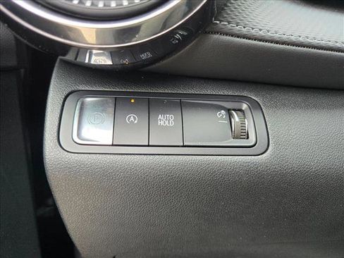 Used 2025 Chevrolet Equinox LT FWD image 16