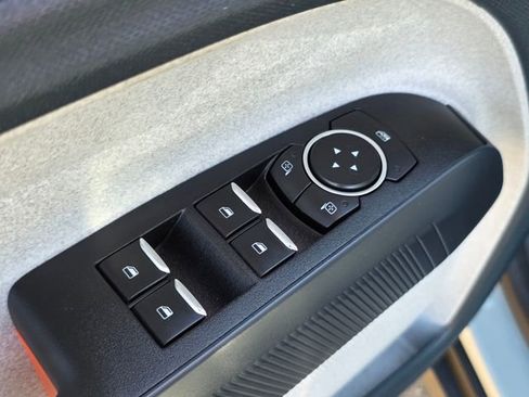 Used 2022 Ford Maverick XLT w/ Equipment Group 300A Standard image 18