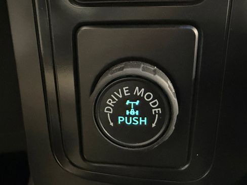 Used 2024 Ford F150 STX image 32