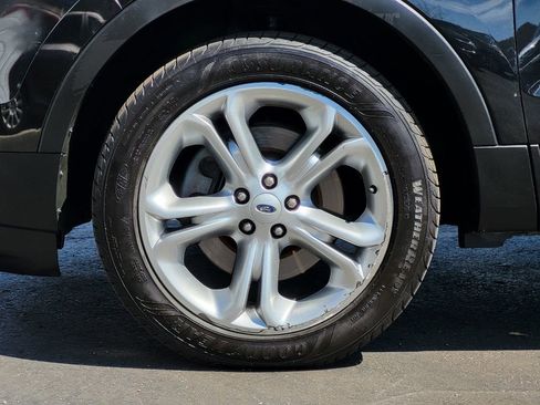 Used 2015 Ford Explorer Limited w/ Equipment Group 301A AWD/4WD image 13