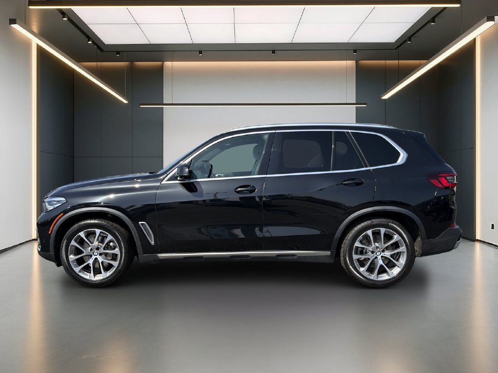 Used 2023 BMW X5 xDrive40i w/ Premium Package AWD/4WD image 2