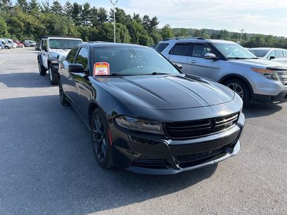 Used 2020 Dodge Charger SXT w/ Blacktop Package