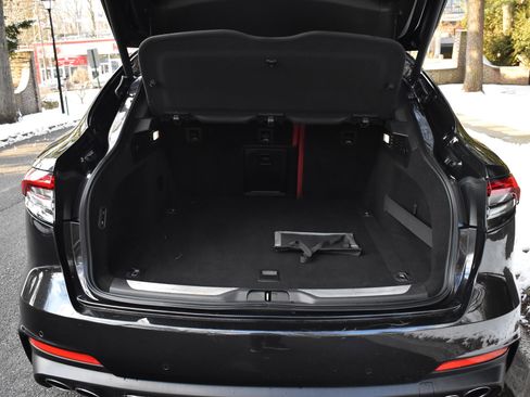 Used 2021 Maserati Levante S GranSport image 19