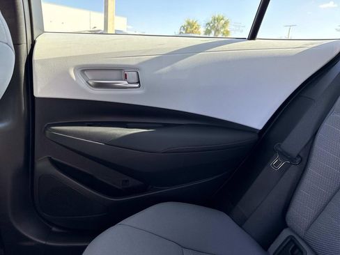 Used 2023 Toyota Corolla SE image 17