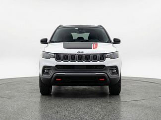 Used 2025 Jeep Compass Trailhawk video 1
