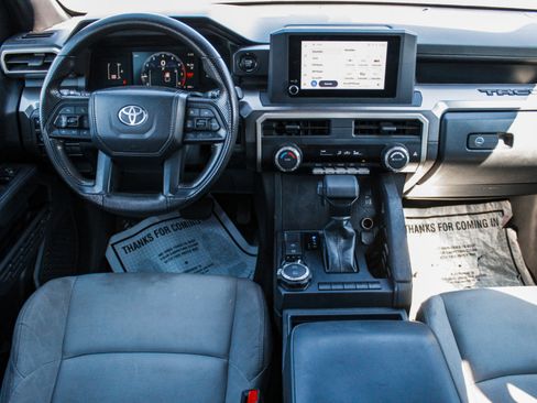 Used 2024 Toyota Tacoma SR5 AWD/4WD image 23